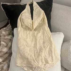 Scoop neck/open back Zara top